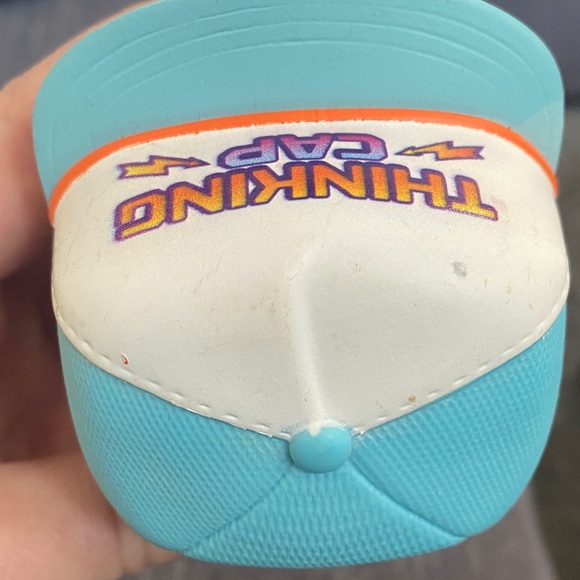 Stranger Things Dustin Funko Pop - Picture 3 of 5